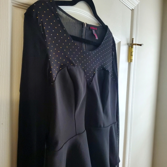 MATERIAL GIRL XL Blouse - Picture 2 of 4